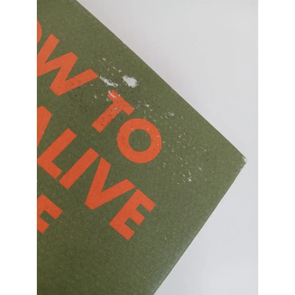 How to Stay Alive in the Woods by Bradford Angier 2001 Hardcover *